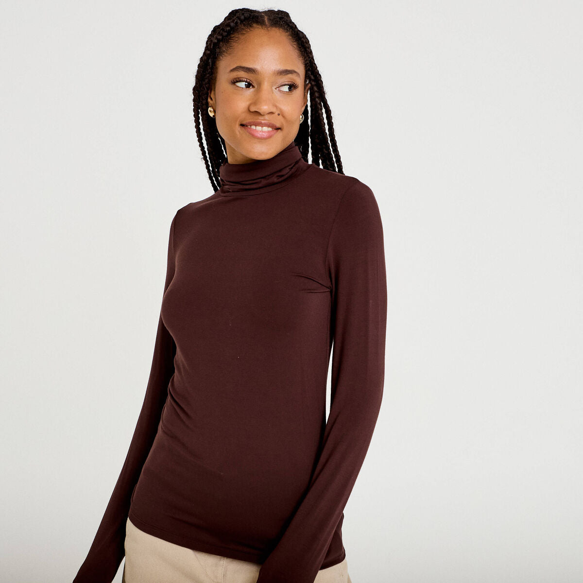 T-shirt uni à manches longues marron foncé femme