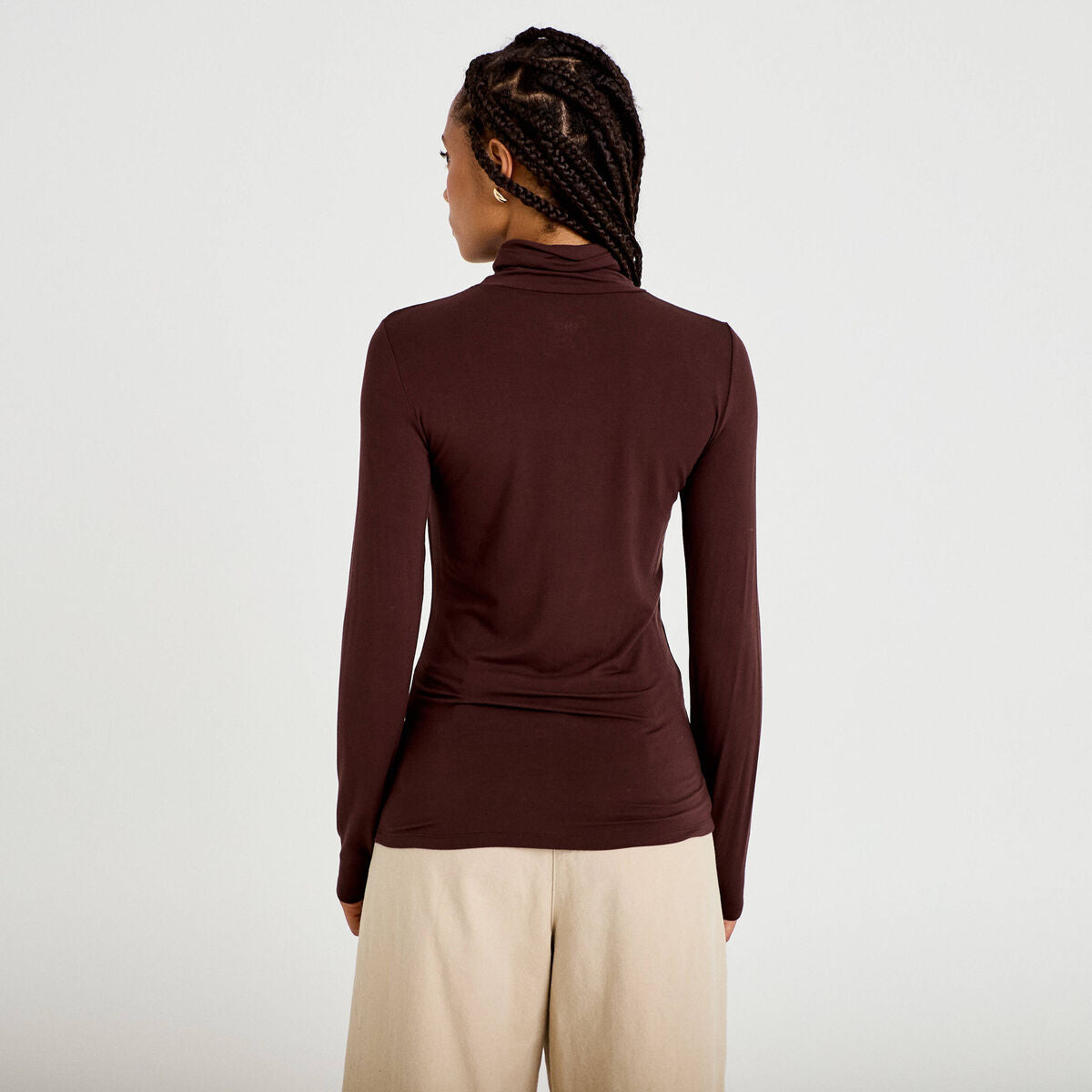T-shirt uni à manches longues marron foncé femme