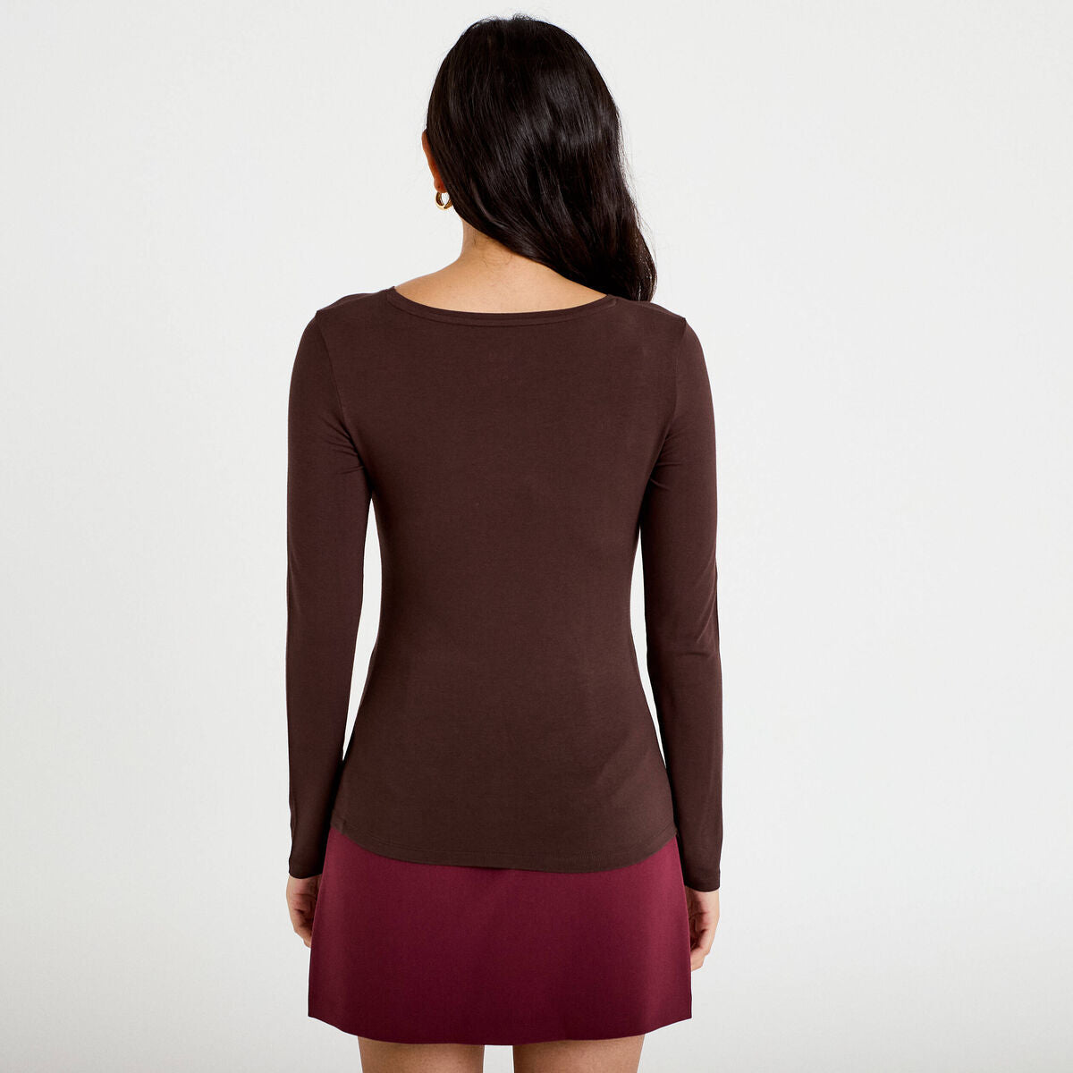 T-shirt uni à manches longues marron foncé femme