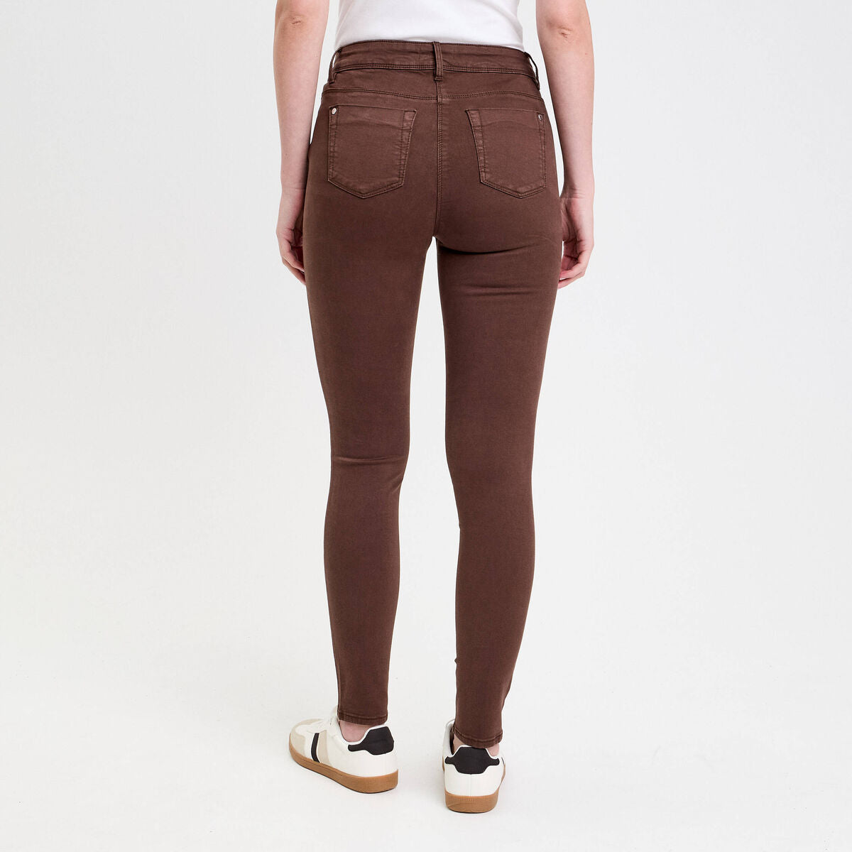 Jeans slim 5 poches marron foncé femme